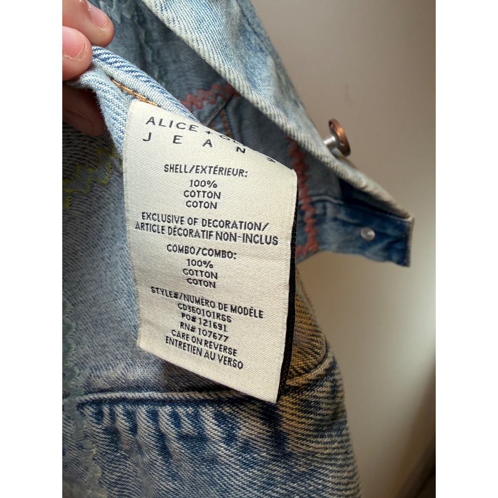 Alice + Olivia Jeans Patchwork Cropped Denim Jacket Light Wash Floral - Picture 5 of 9